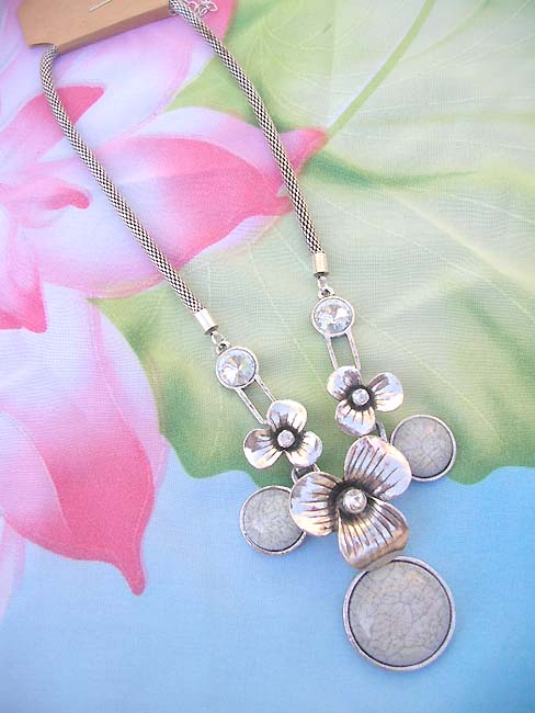 retro-fashion-necklace-005-2