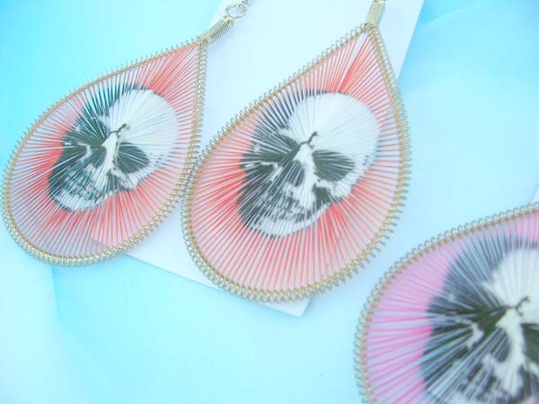 thread-earrings-skull-0012