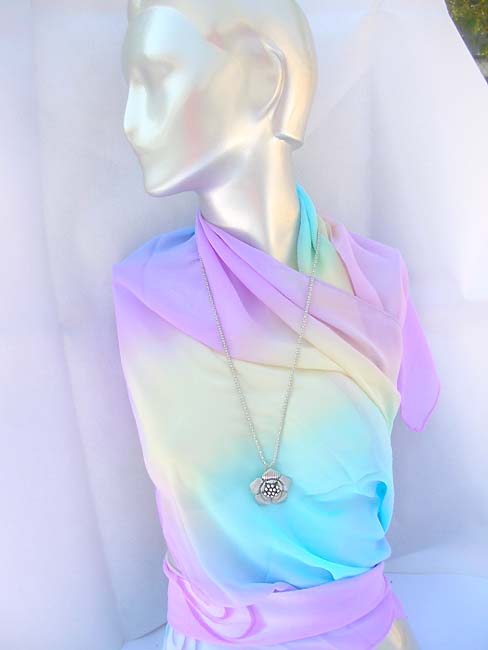 trendy-long-chain-necklaces-003