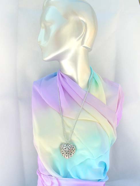 trendy-long-chain-necklaces-009