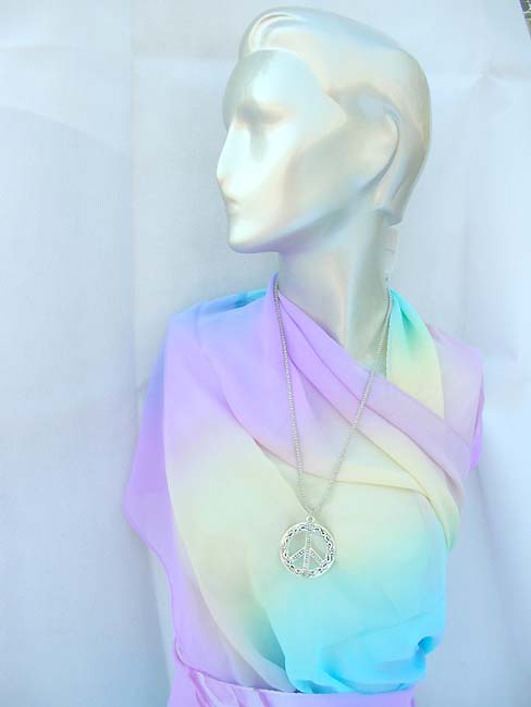 trendy-long-chain-necklaces-014