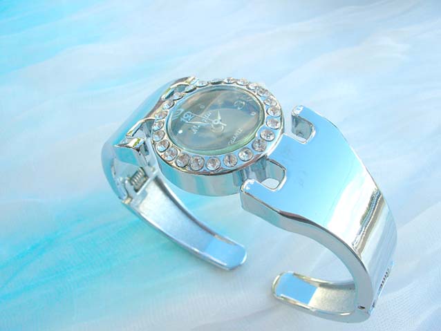 bangle-watches-n57b