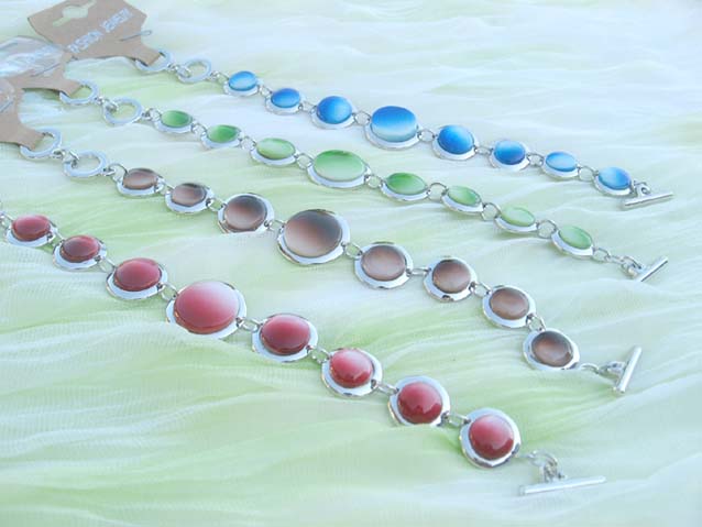 cats-eye-bracelets-01