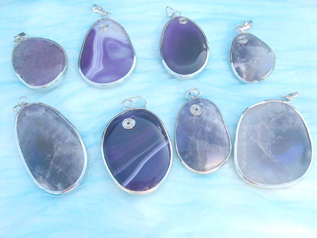 precious-stone-pendant-necklace-06