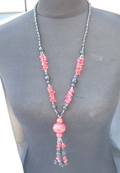 red-gemstone-necklaces-01m