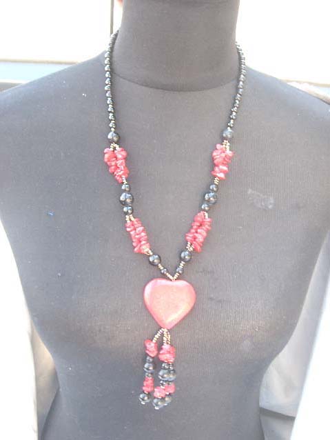 red-gemstone-necklaces-02m