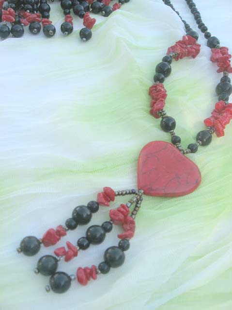 red-gemstone-necklaces-03