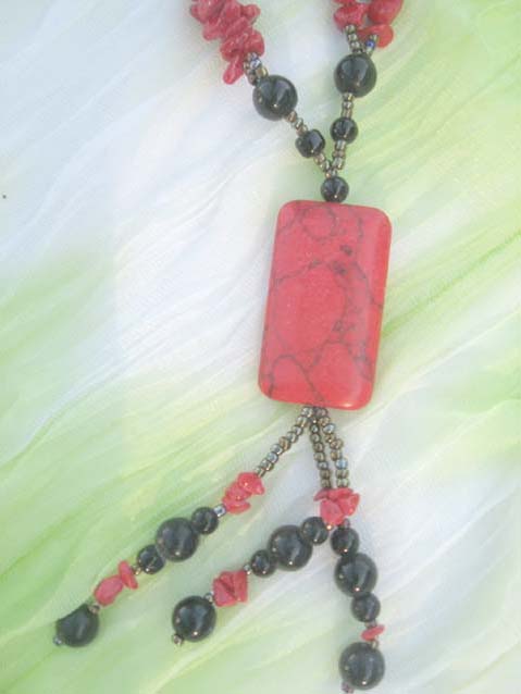 red-gemstone-necklaces-04