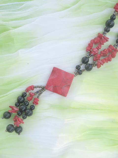 red-gemstone-necklaces-06