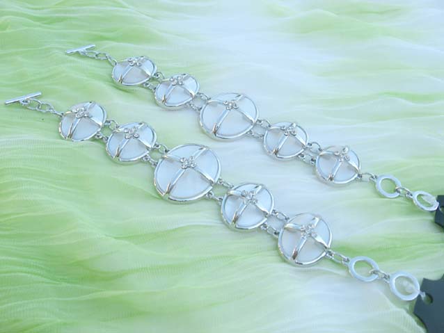 seashell-silver-bracelet