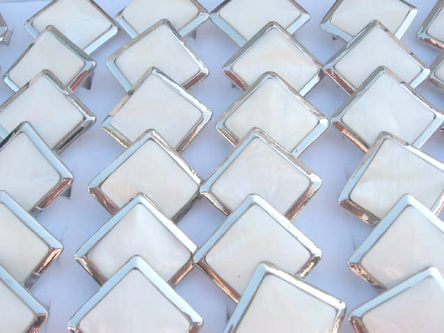 white-sea-shell-ring-square-m