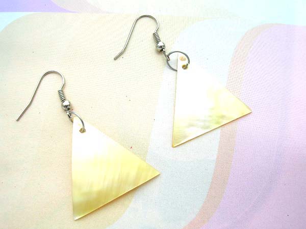 Triangle natural seashell earring