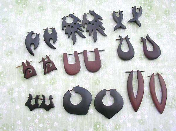 Quality handcraft wooden bali pin earring