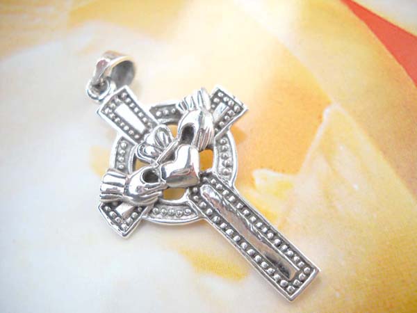 Pretty 925. sterling silver claddaugh cross pendant, jewelry manufacturers