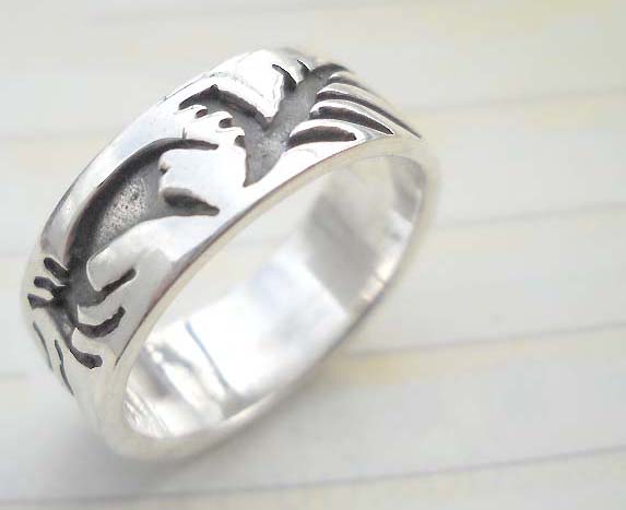 Quality 925. stamped silver scorpion ring