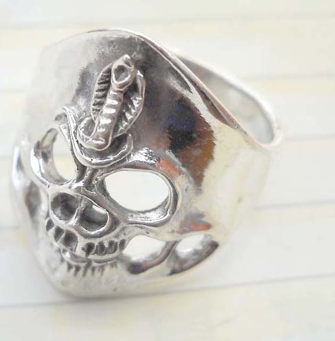 Favorite 925. stamped silver ring motif skull and snake on forehead design