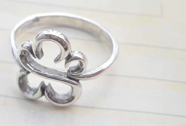 Collectible stamped 925 sterling silver flower frame ring
