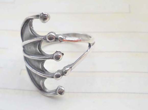 Unique 925 sterling silver plain ring with bat wings design