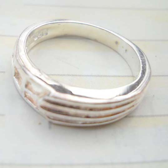 Great stamped 925 sterling silver etch-in line pattern ring