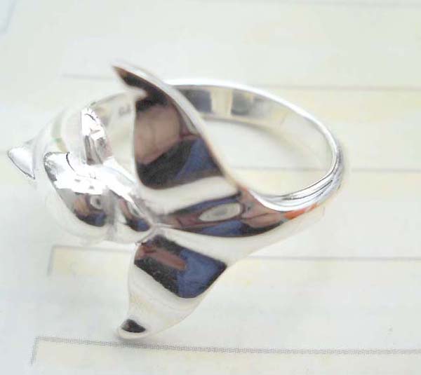 Great stamped 925 sterling silver curvy dolphin ring