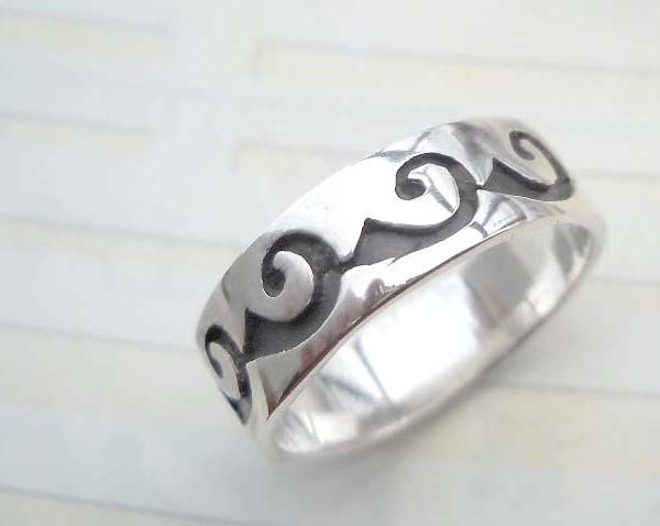 Beauty 925. stamped silver question mark ring