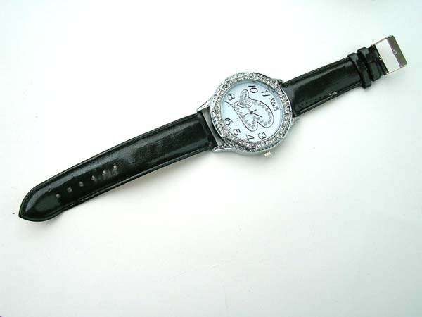 Fashion solid black heart shape pattern rhinestone watch, wholesale jewelry watches