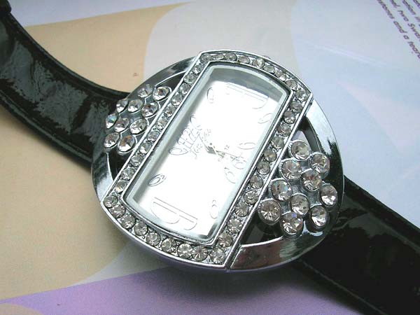 Circular new age black watch with clear cubic zirconia decor around, china fashion watches manufacturer USA distribution