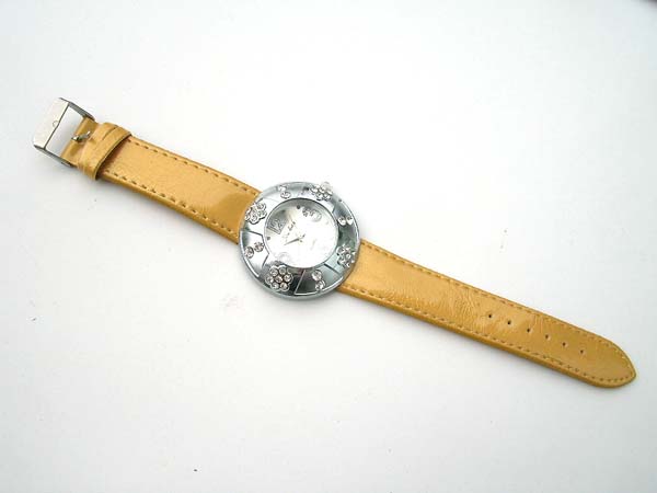 Seasonal gift fashion daisy clear cz gold blue watch, watches wholesale prices