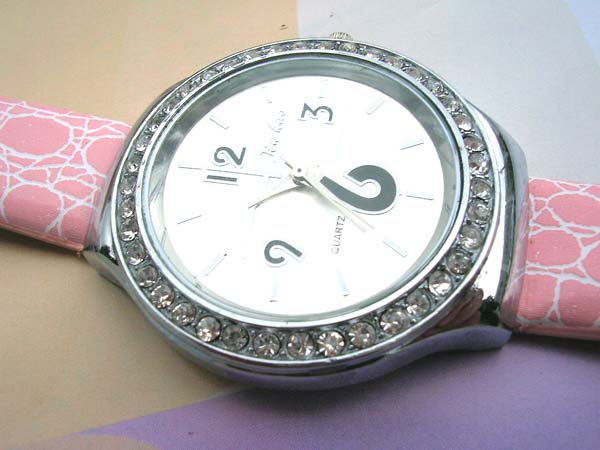 In fashion clear cz new age theme pinky watch, wholesale watches from china
