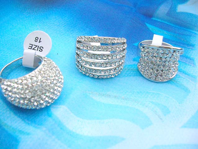 celebrity-style-jewelry-rings009