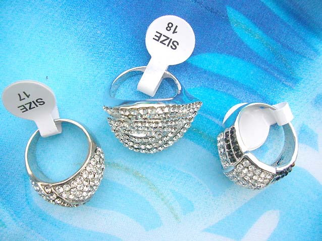 celebrity-style-jewelry-rings020