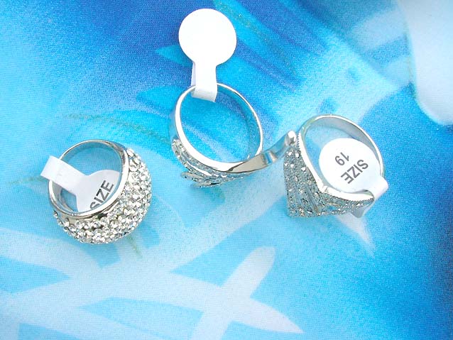 celebrity-style-jewelry-rings022