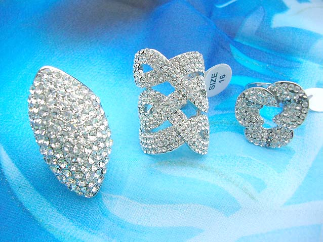celebrity-style-jewelry-rings023