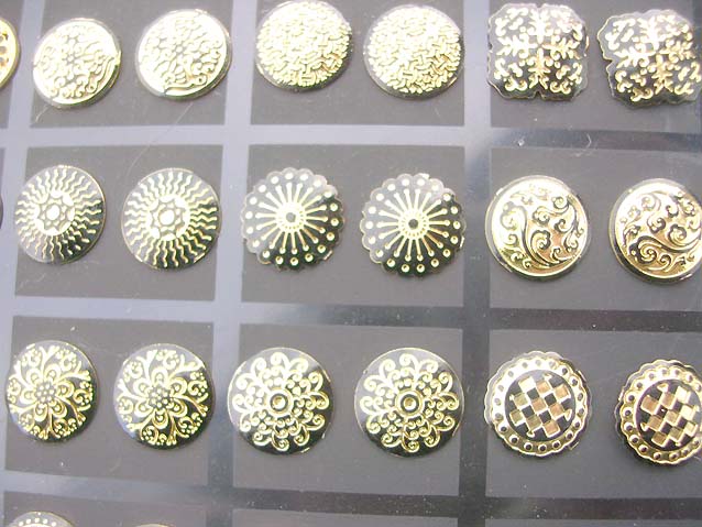 fashion-studs-earring-gold-tone-6d