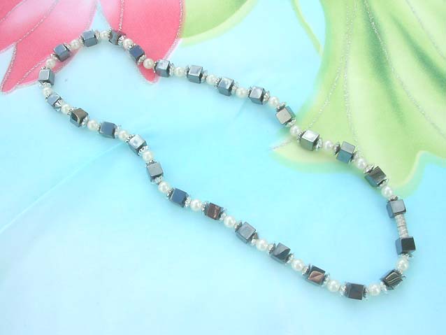 hematite-beaded-necklace010