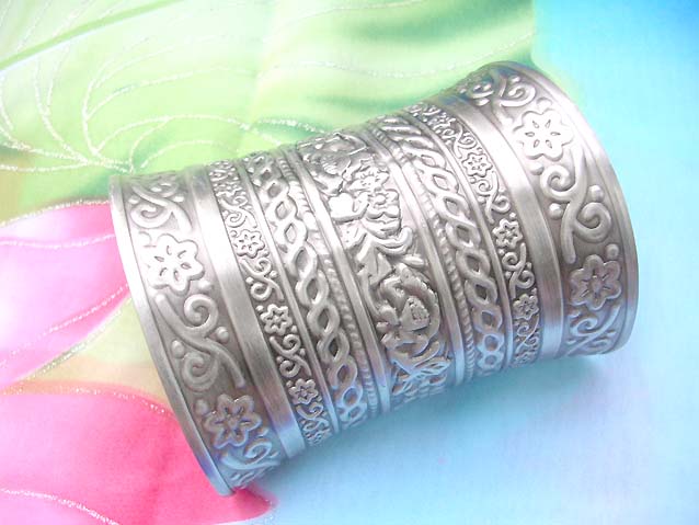 metal-cuff-037