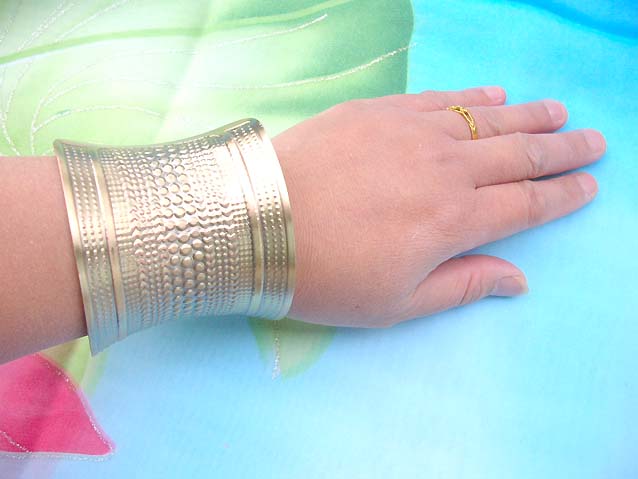 metal-cuff-053