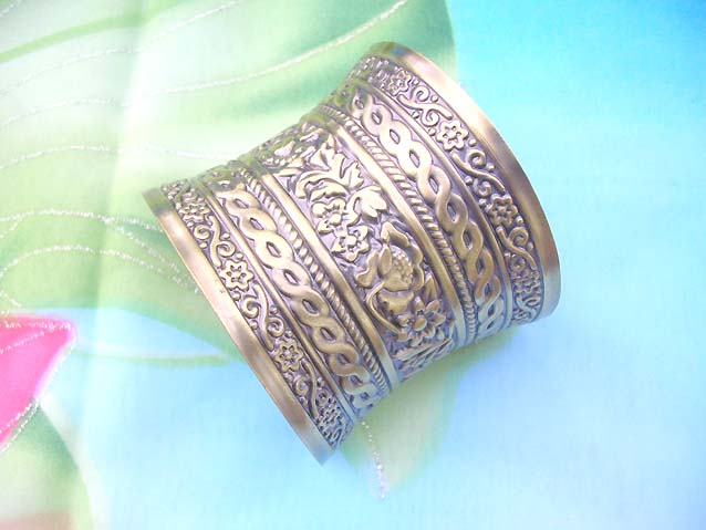 metal-cuff-054