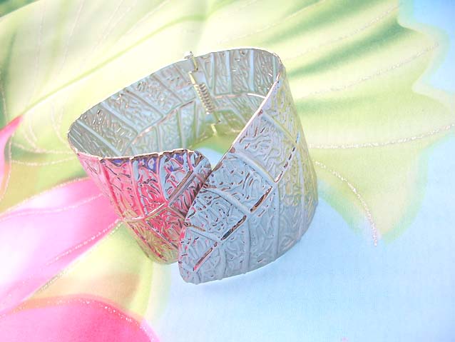 metal-cuff-058
