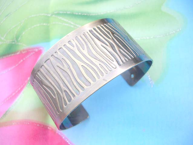 metal-cuff-068