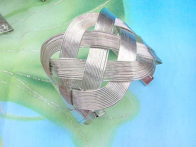 metal-cuff-094