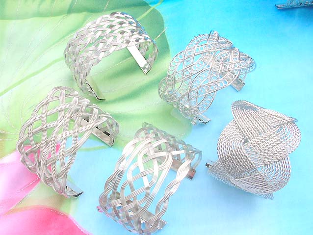 metal-cuff-099
