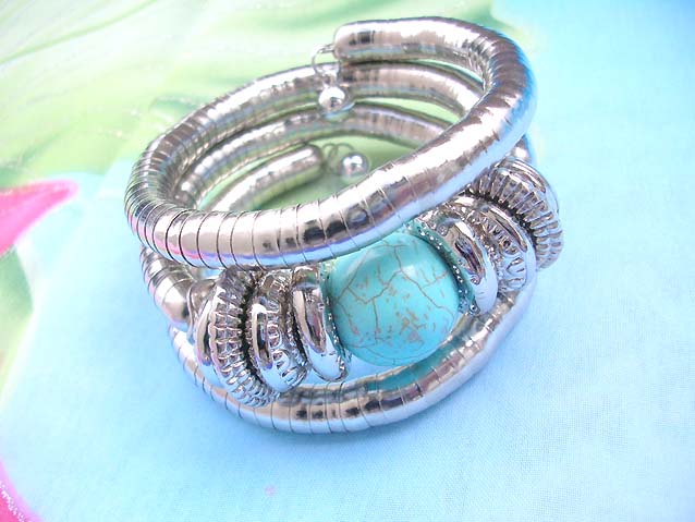 silver-tone-turquoise-bracelet005