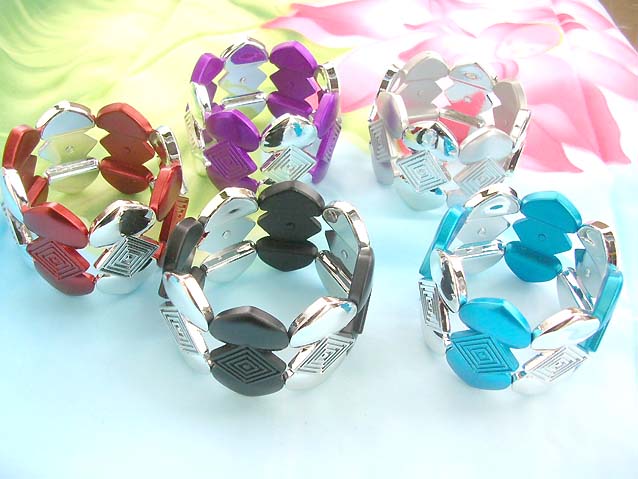 stretchy-bracelet-jewelry-003