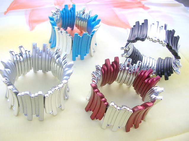 stretchy-bracelet-jewelry-010