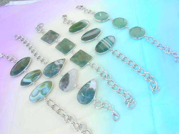 gemstone-bracelet-blackgreen1