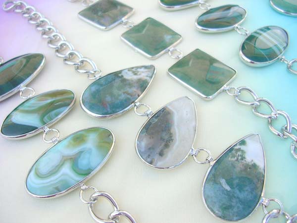 gemstone-bracelet-blackgreen2