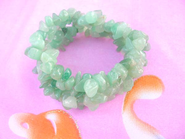 gemstone-stretchy-bracelet-green1