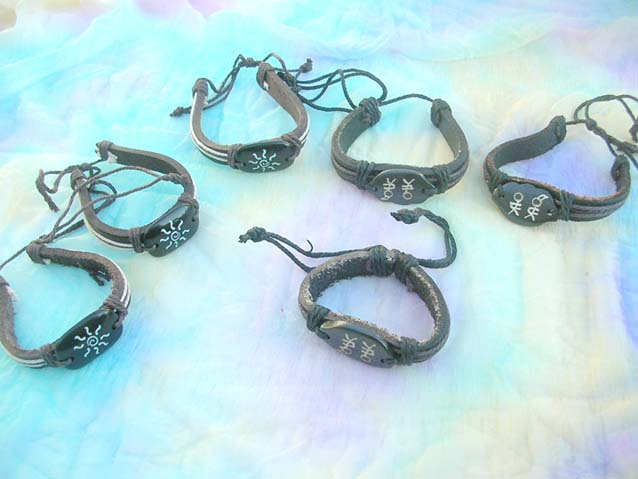 macrame-bracelets-1