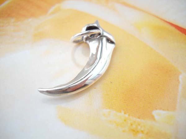  wholesale silver jewelry, Plain silver elephant teeth,Handcrafted in 925. sterling silver pendant